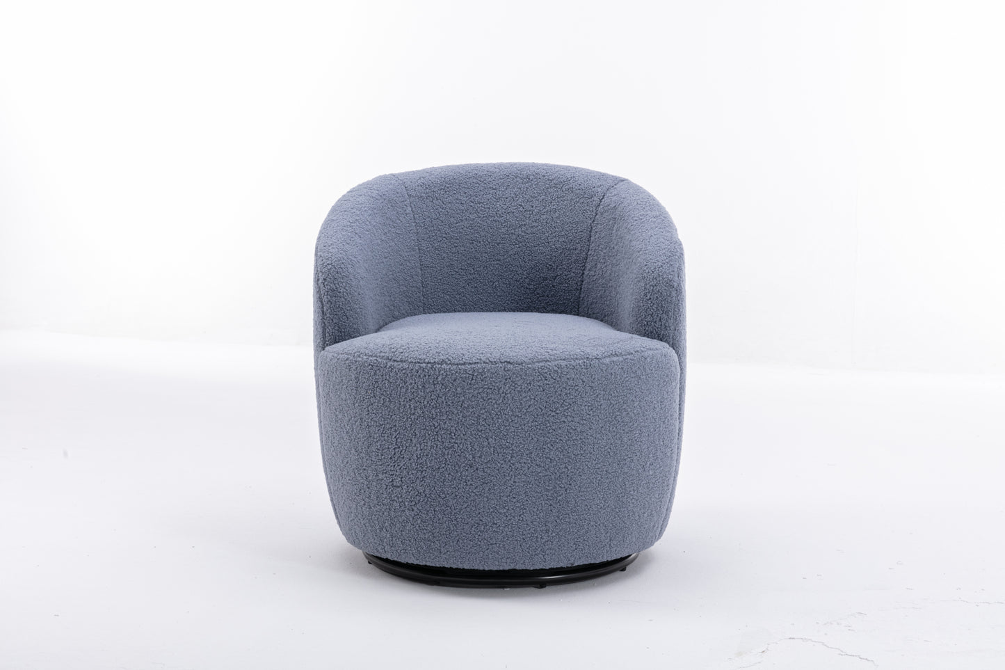 Sillón giratorio de tela Teddy con acento tipo barril y aro metálico con recubrimiento en polvo negro, azul claro