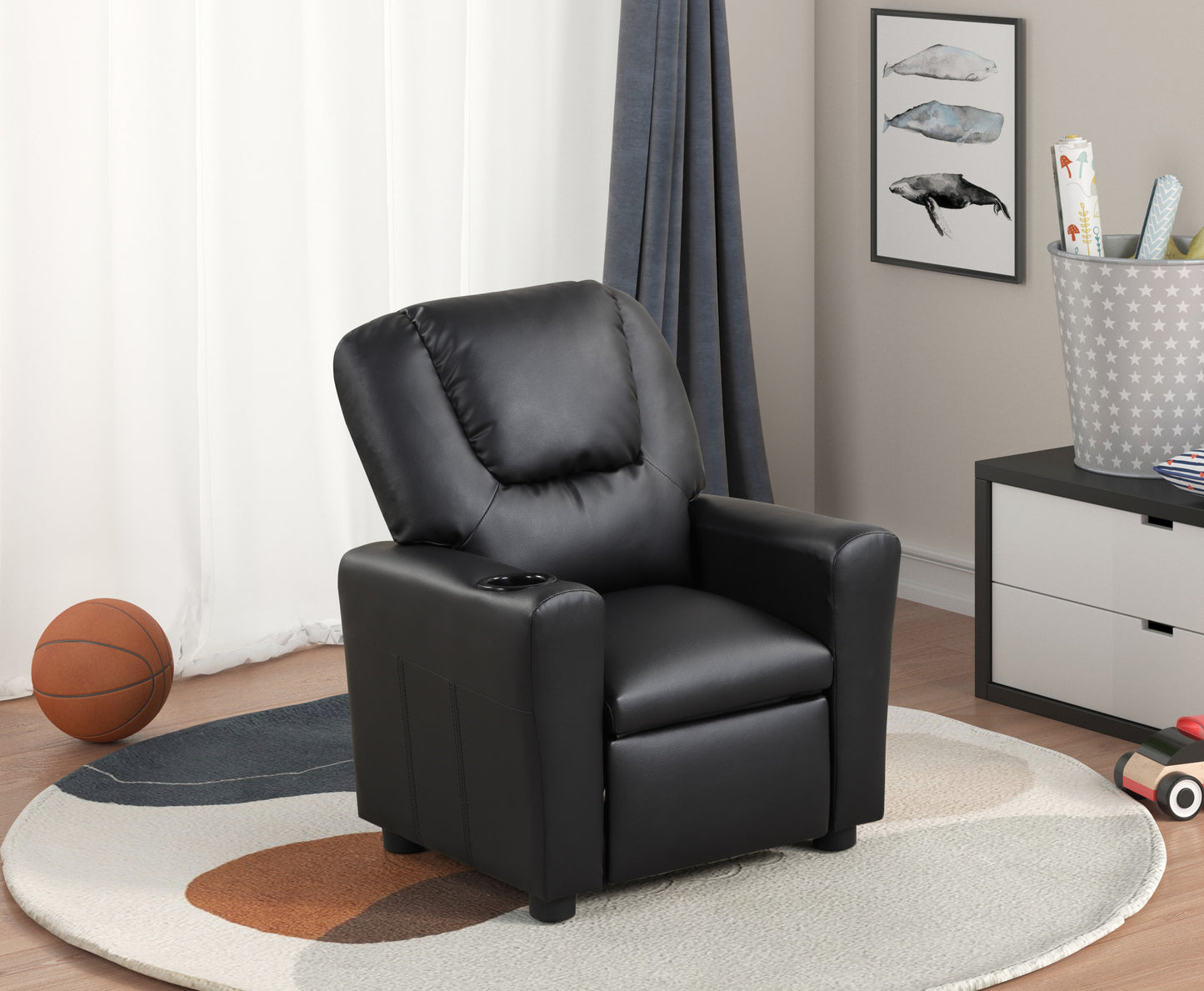 Sillón reclinable infantil Marisa de 22" de cuero sintético negro con portavasos