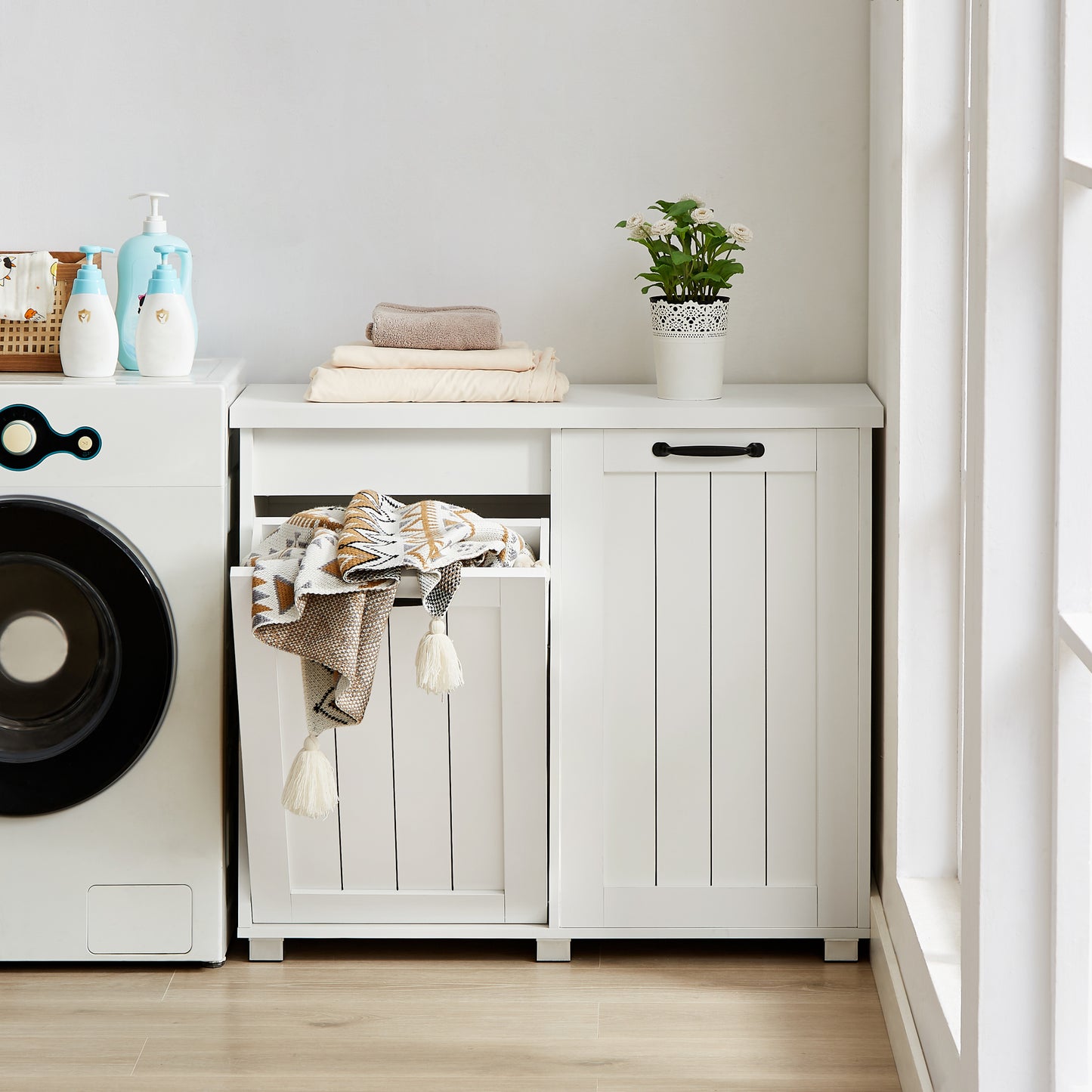 Gabinete de basura abatible de dos compartimentos, gabinete de basura de cocina a prueba de mascotas con tabla de cortar, gabinete clasificador de ropa independiente, cesto para ropa sucia, blanco