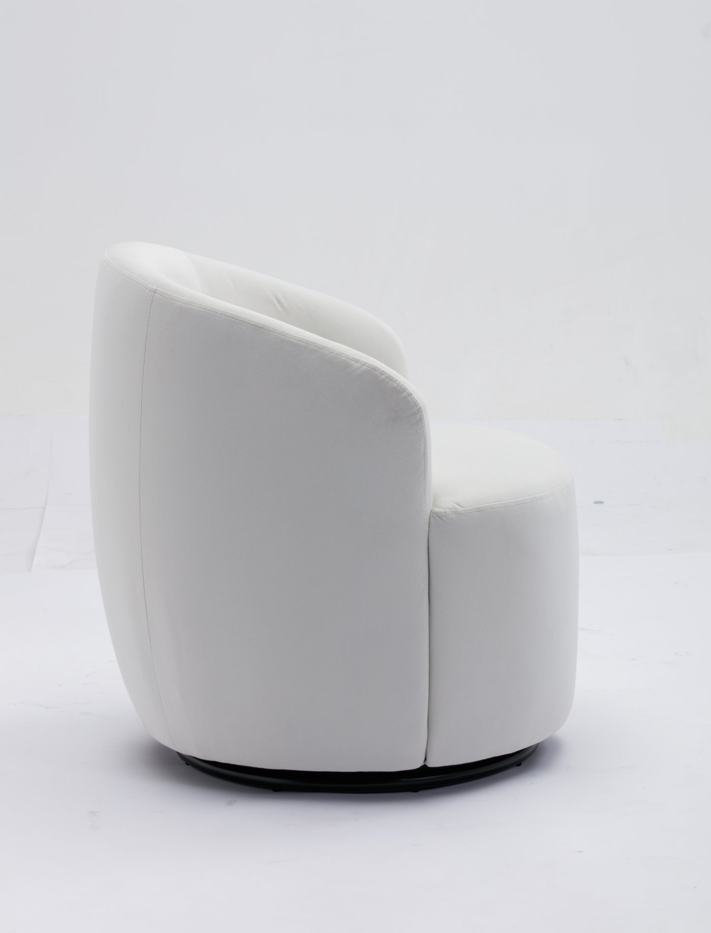 Sillón giratorio de terciopelo con acento tipo barril y aro metálico con recubrimiento en polvo negro, color blanco