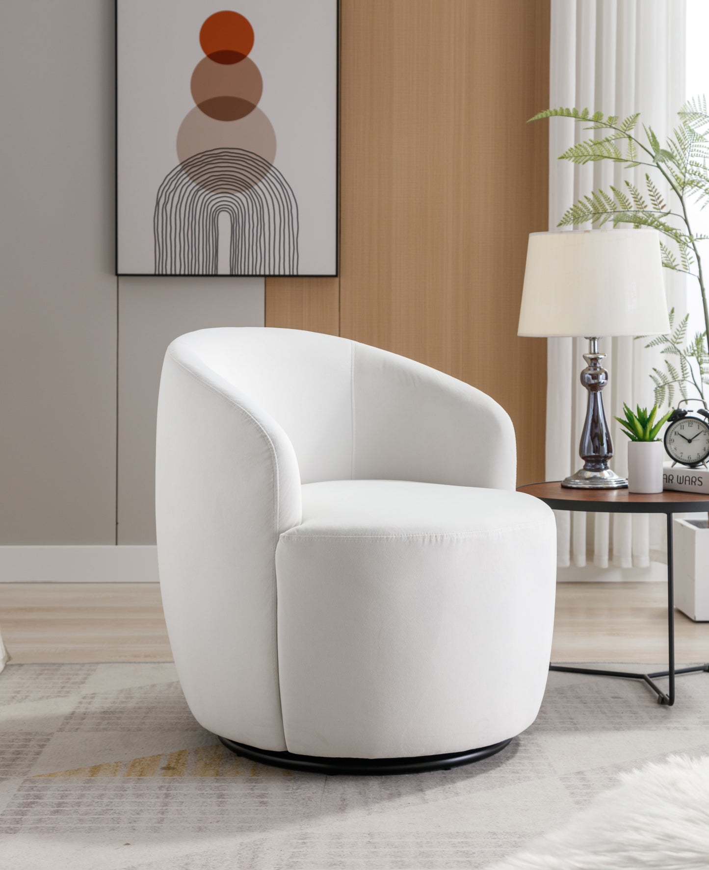 Sillón giratorio de terciopelo con acento tipo barril y aro metálico con recubrimiento en polvo negro, color blanco