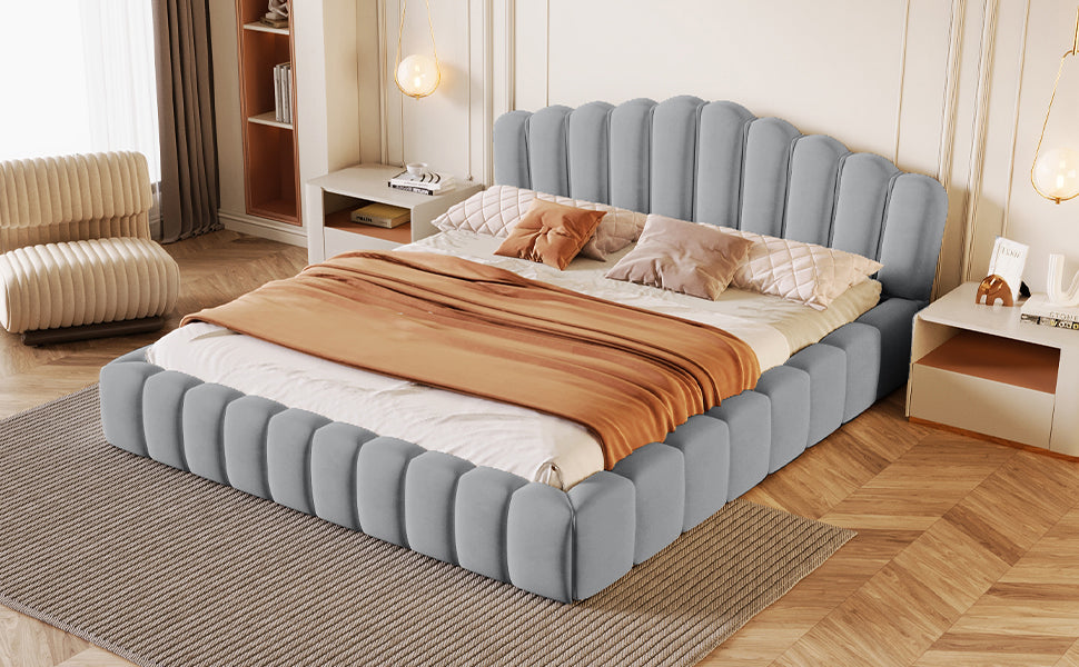 Cama Queen tapizada en terciopelo con marco de suelo y cabecero en forma de concha para dormitorio, sin necesidad de somier, color azul claro