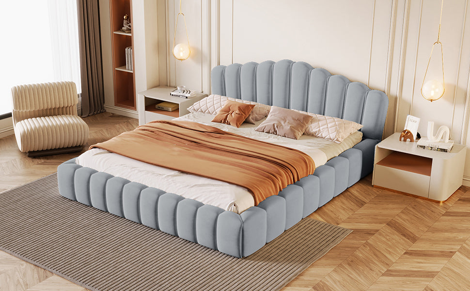 Cama Queen tapizada en terciopelo con marco de suelo y cabecero en forma de concha para dormitorio, sin necesidad de somier, color azul claro