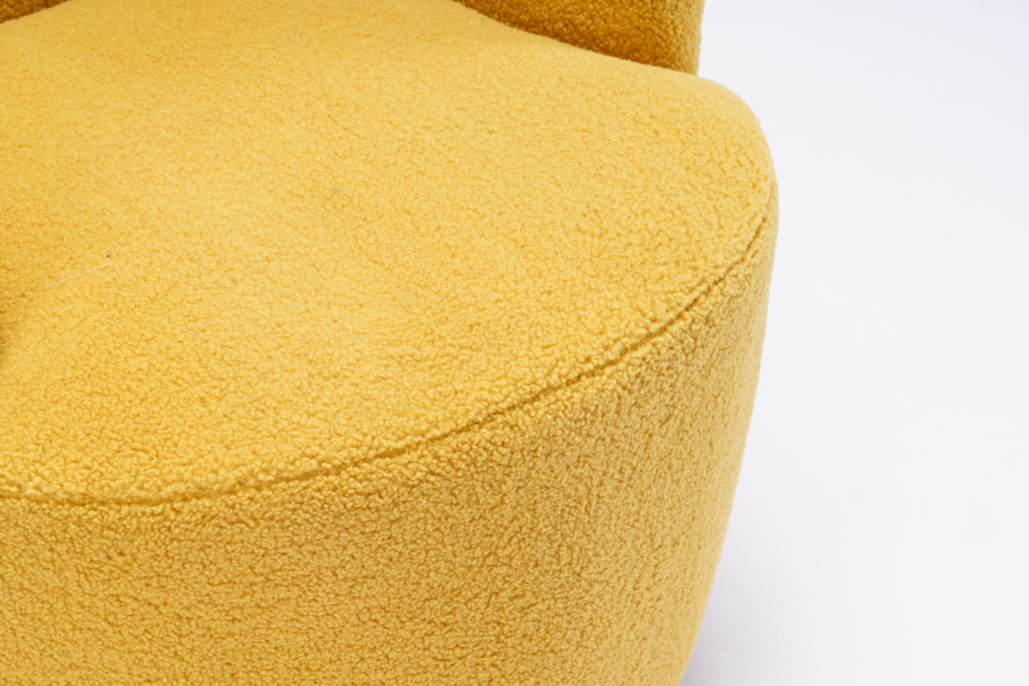 Sillón giratorio de tela Teddy con acento tipo barril y aro metálico con recubrimiento en polvo negro, amarillo