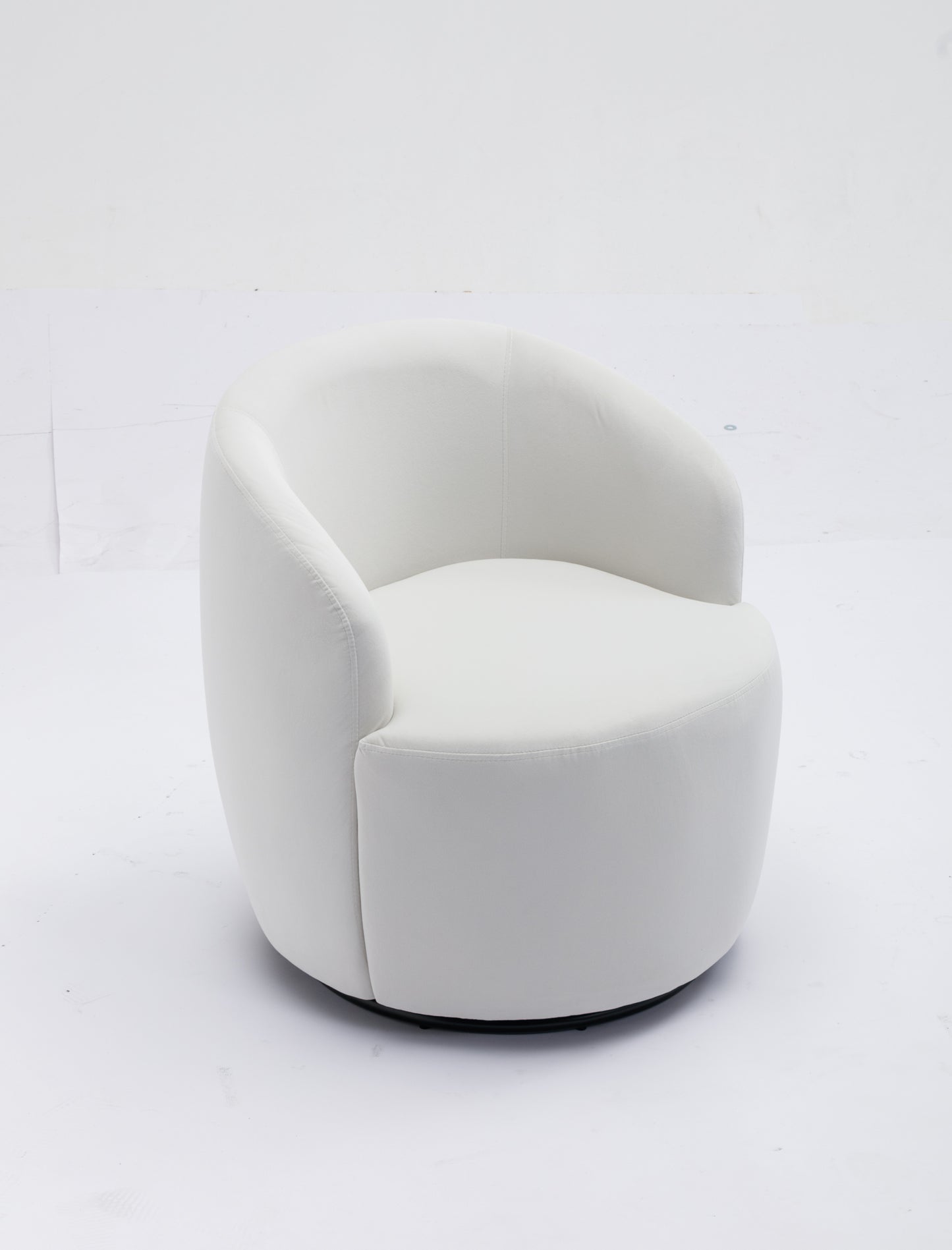 Sillón giratorio de terciopelo con acento tipo barril y aro metálico con recubrimiento en polvo negro, color blanco