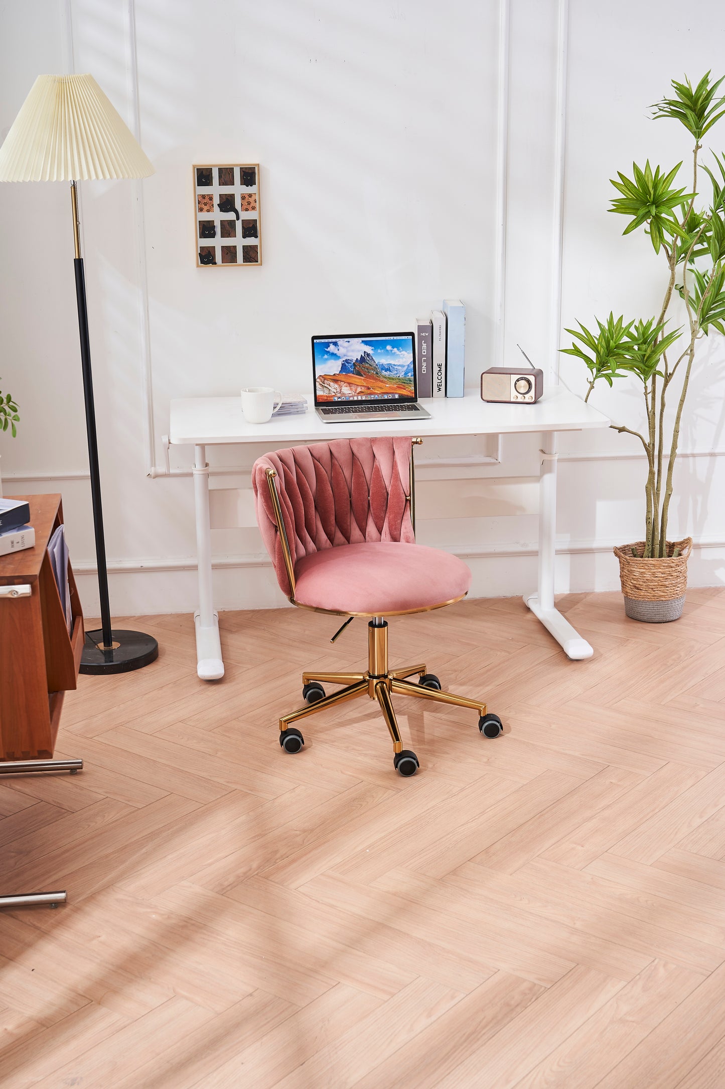 Silla de escritorio tapizada para oficina en casa con ruedas giratorias ajustables, ergonómica para sala de estar, dormitorio, oficina y estudio (rosa)