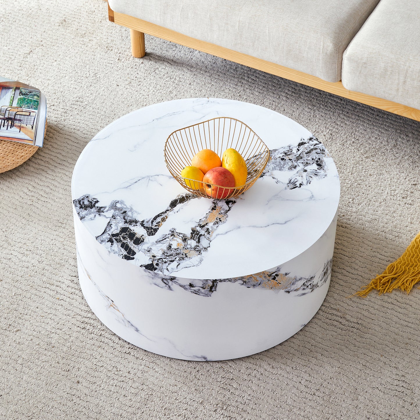 The cylindrical table with its patterned design can be easily integrated into a variety of interior styles, from coffee tables to small dining tables, workbenches or makeshift writing desks.