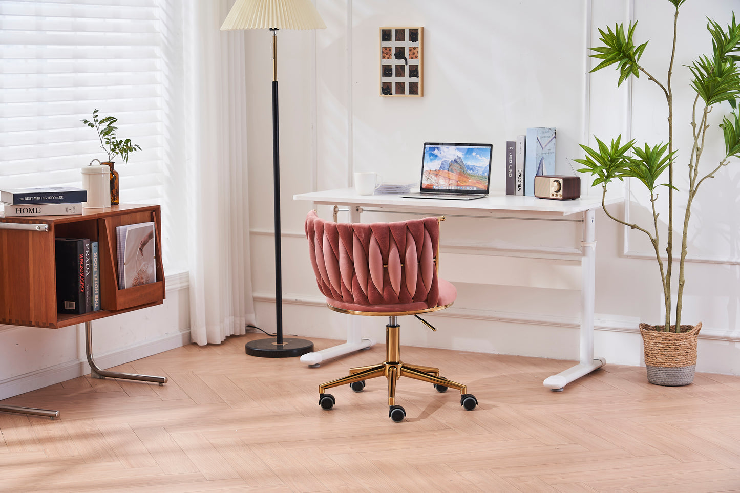 Silla de escritorio tapizada para oficina en casa con ruedas giratorias ajustables, ergonómica para sala de estar, dormitorio, oficina y estudio (rosa)