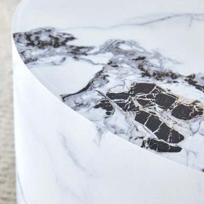 The cylindrical table with its patterned design can be easily integrated into a variety of interior styles, from coffee tables to small dining tables, workbenches or makeshift writing desks.